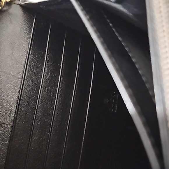 Gucci Black GG Marmont Mini Leather Shoulder Bag - Picture 14 of 15